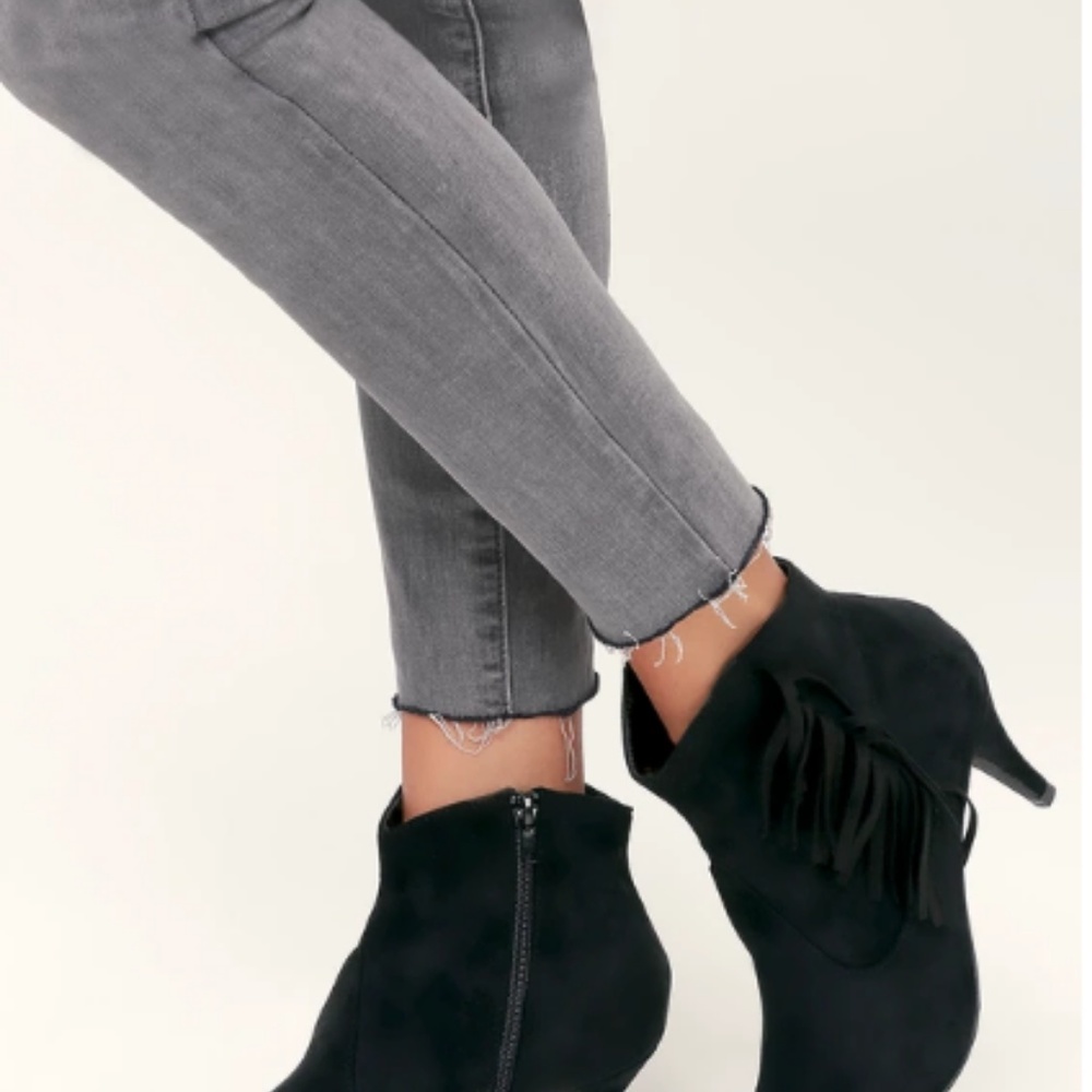 Lulu's Cheyenne Cognac Suede Fringe Festival/Summer/Fall Low Heel Ankle Booties - Picture 6 of 8